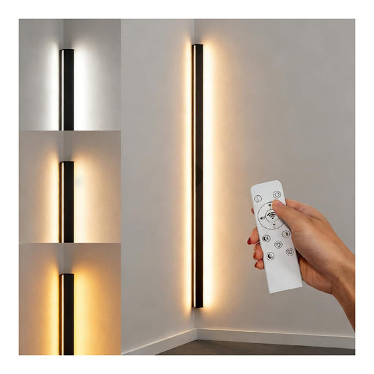 Solution lumineuse Noir et Vert au dessin sobre en format applique murale 50 W 3000 K